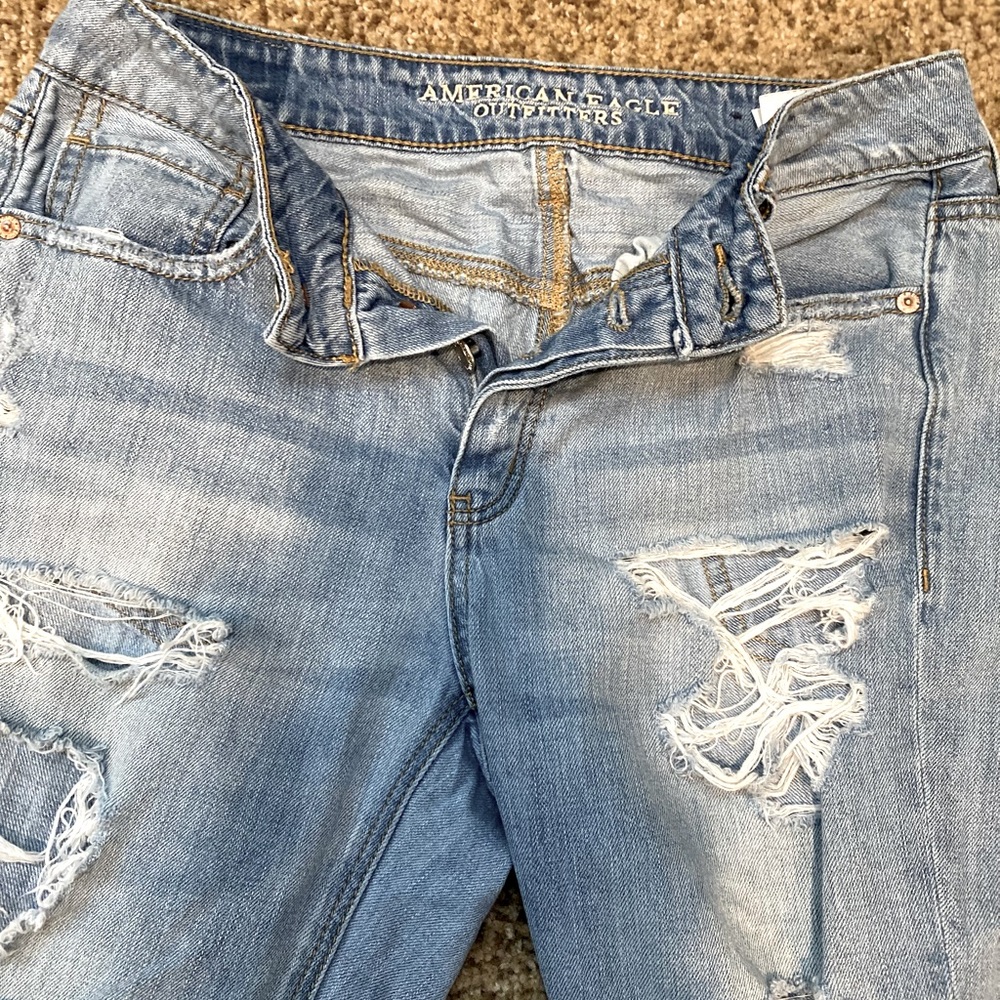 American Eagle Tom Girl Ripped Jeans Size 2